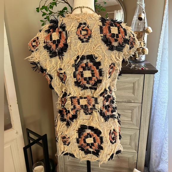 ULLA JOHNSON | Aviana Wrap Vest in Tufted Raffia - Picture 10 of 17